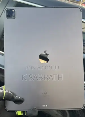 Apple iPad Pro (2022) 256 GB Black