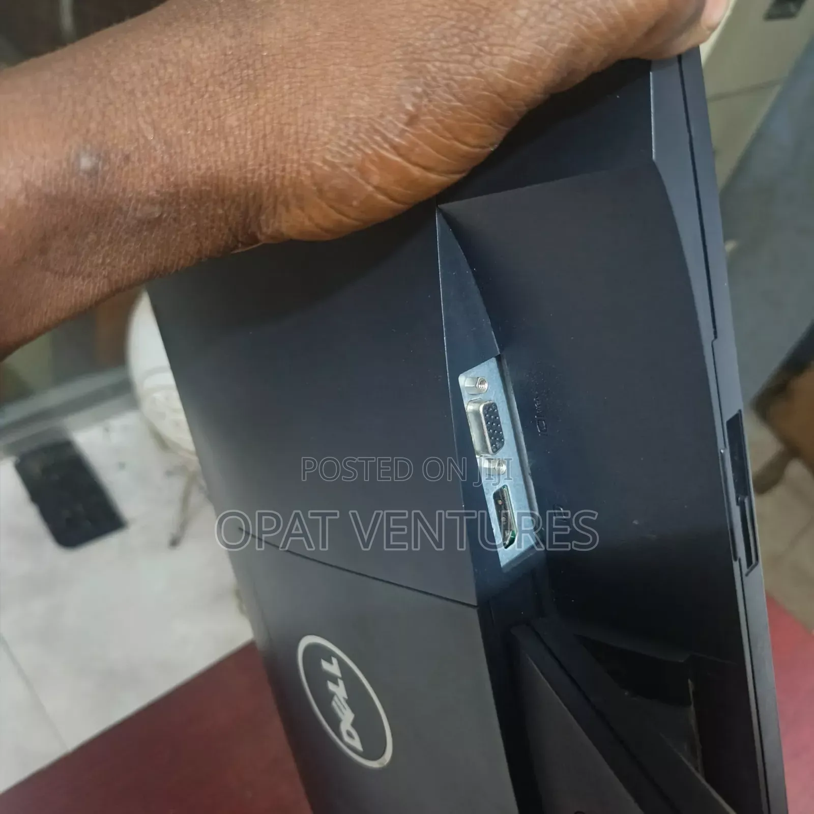 Fujitsu Esprimo P757/E85+ 12GB Intel Core i3 SSHD+SSD 1.5T