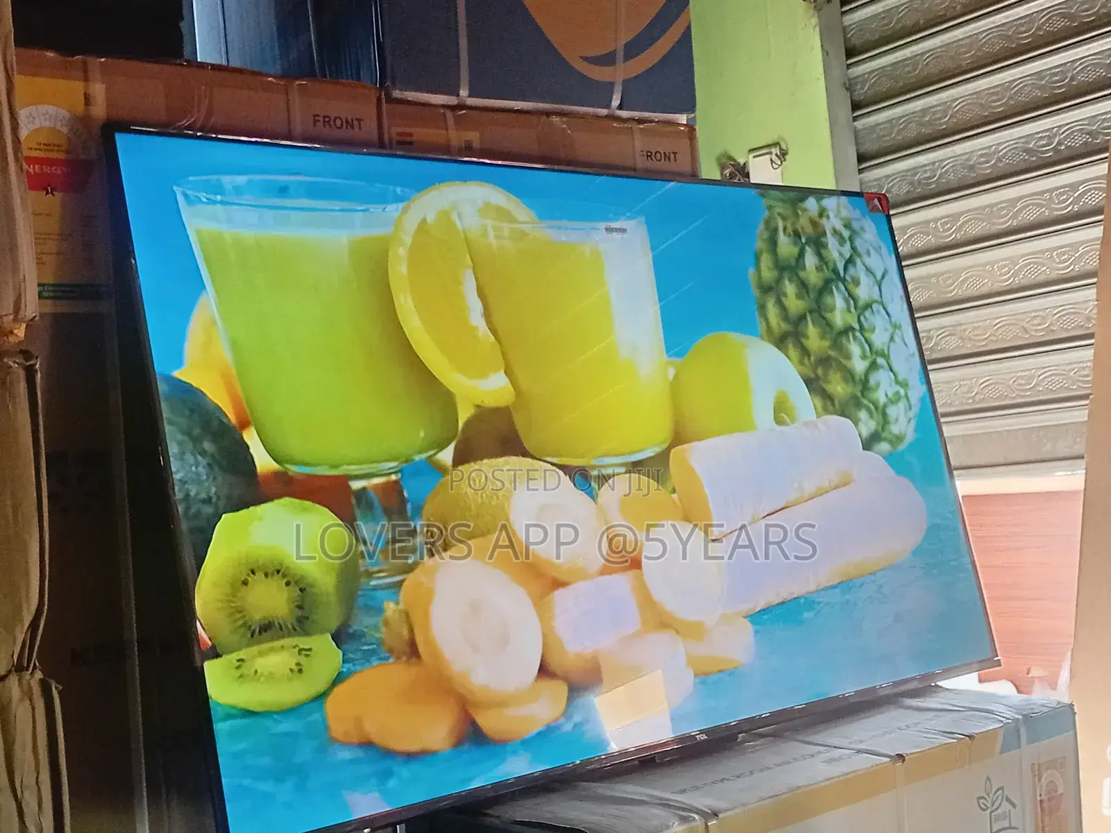 Vibrant Colors and Sharp Contrast – TCL 55inches Smart Tv