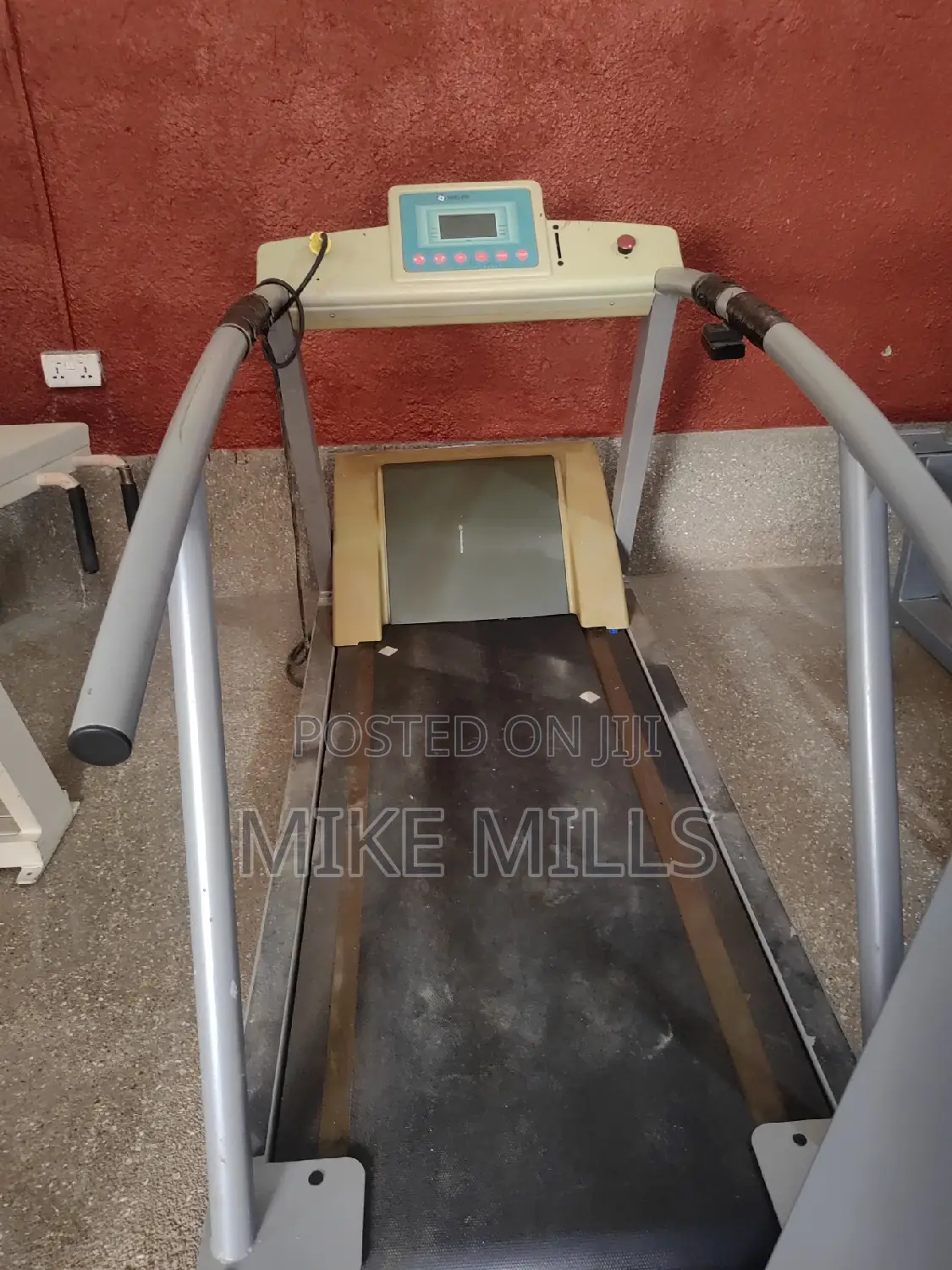 Commercial Treadmill for Sale