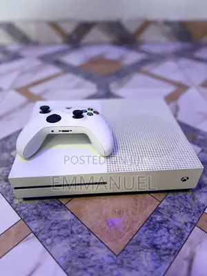 Xbox One S 1tb Bundle | 17+ Games Installed | Fc 26 Included