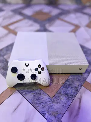 Xbox One S 1tb Bundle | 17+ Games Installed | Fc 26 Included