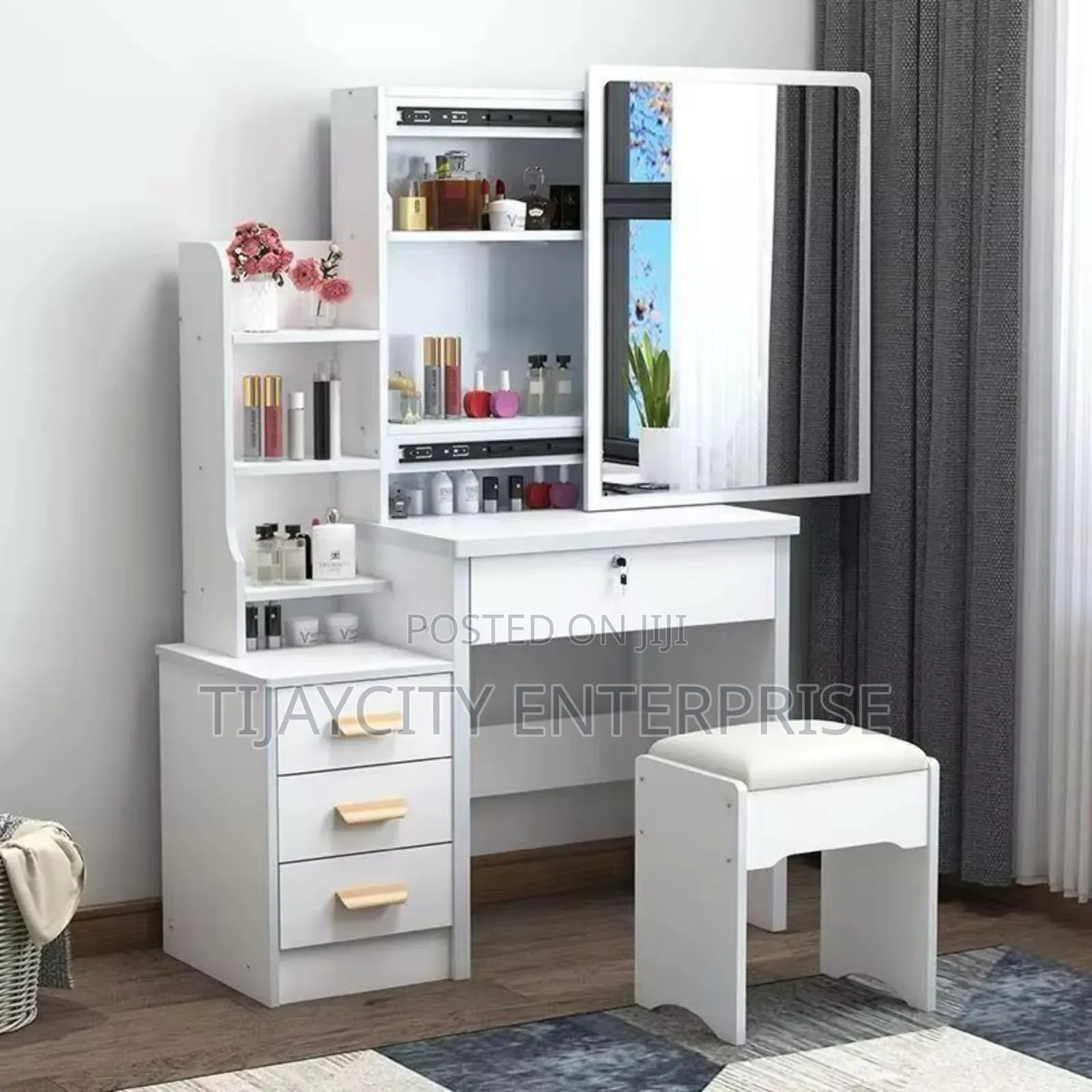 Dressing Mirror With Chair