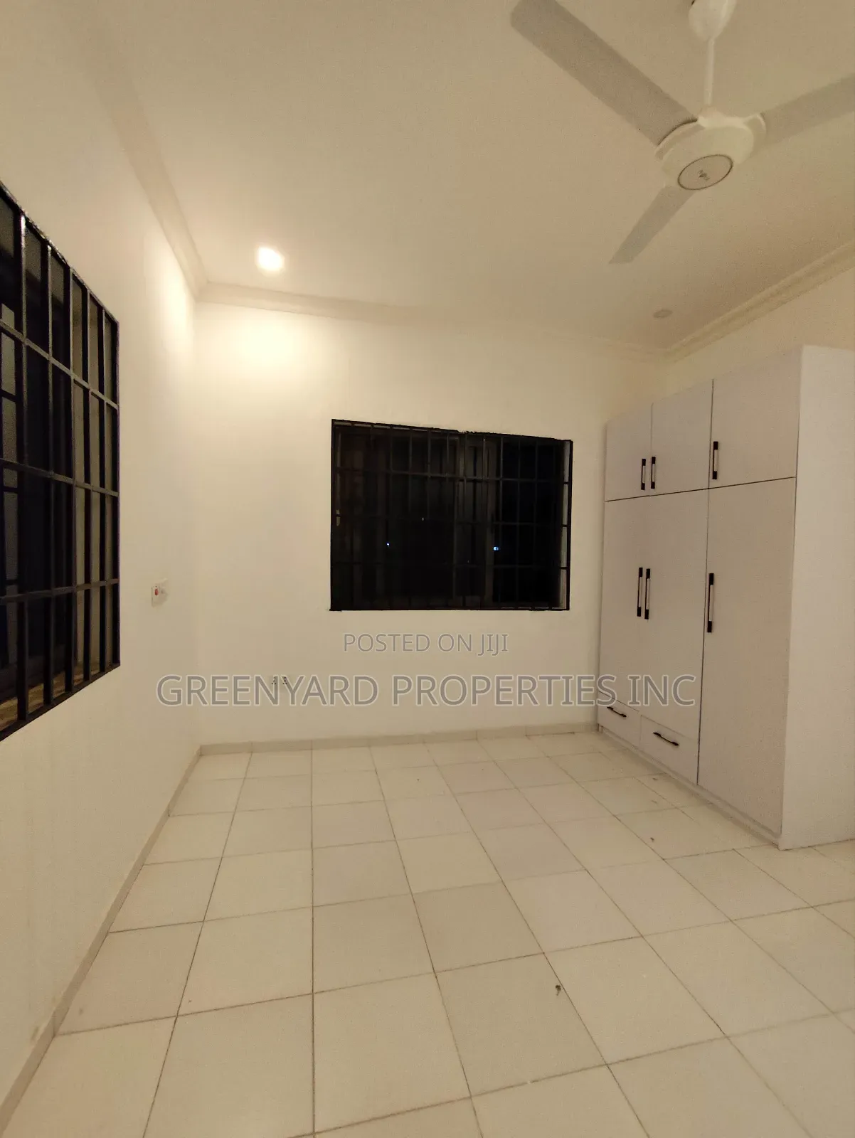 4bdrm House in Lakeside, Ashaley Botwe for sale