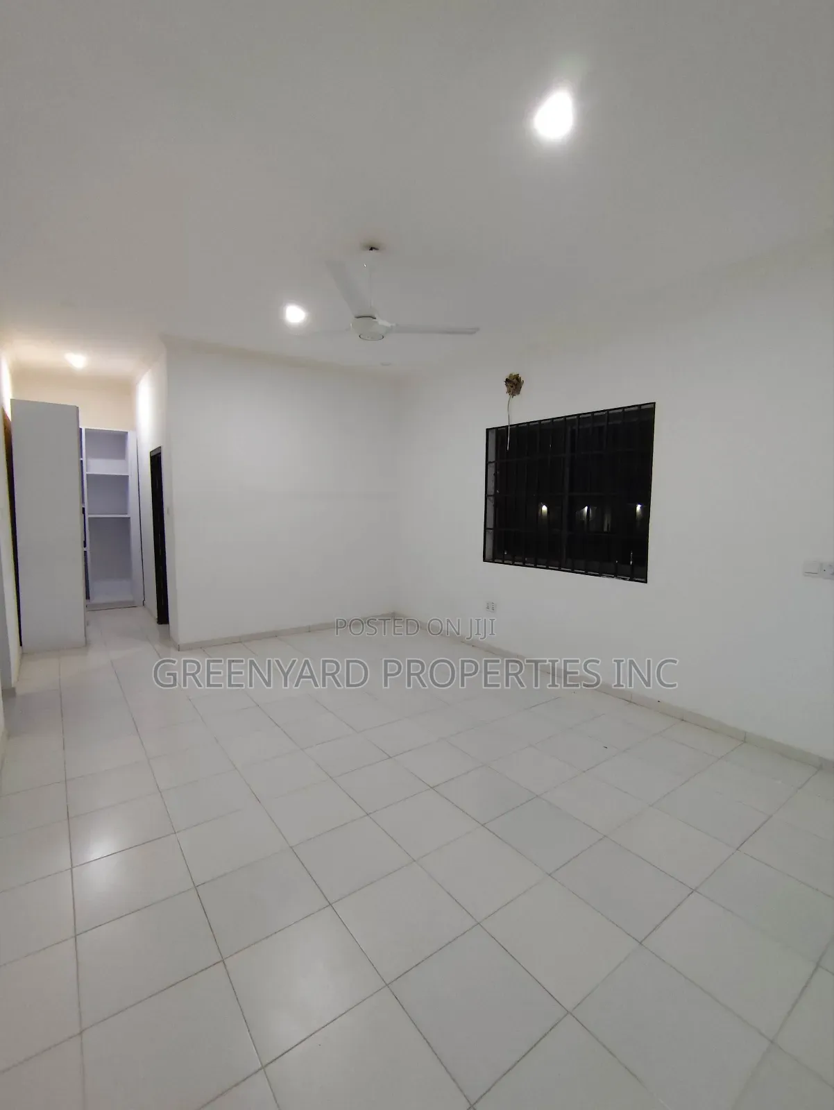 4bdrm House in Lakeside, Ashaley Botwe for sale