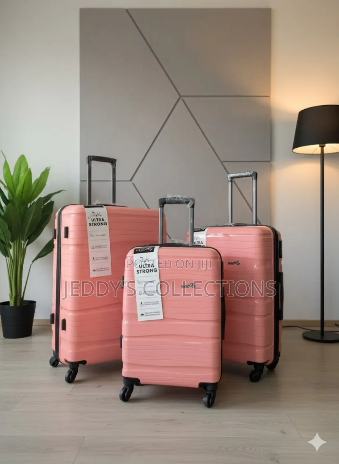 3pcs Ultra Strong Trolley Suitcases With a Smooth Wheels and a Carryon