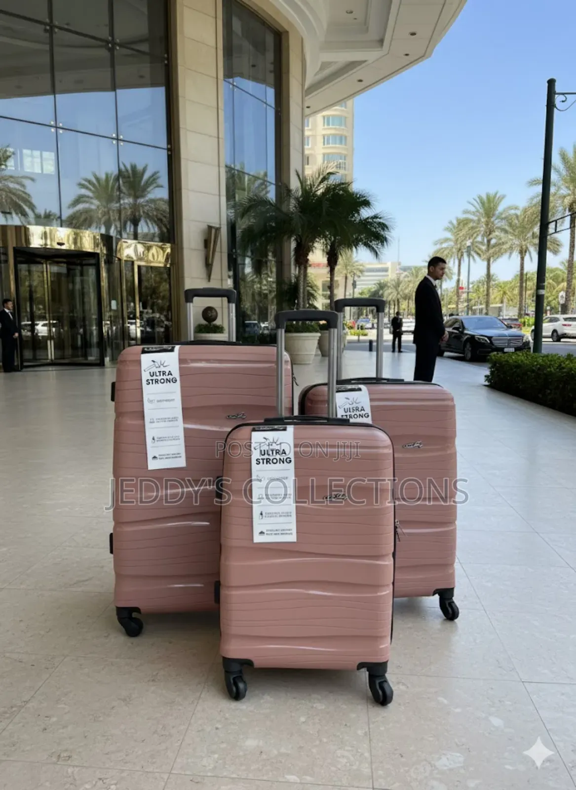 3pcs Ultra Strong Trolley Suitcases With a Smooth Wheels and a Carryon