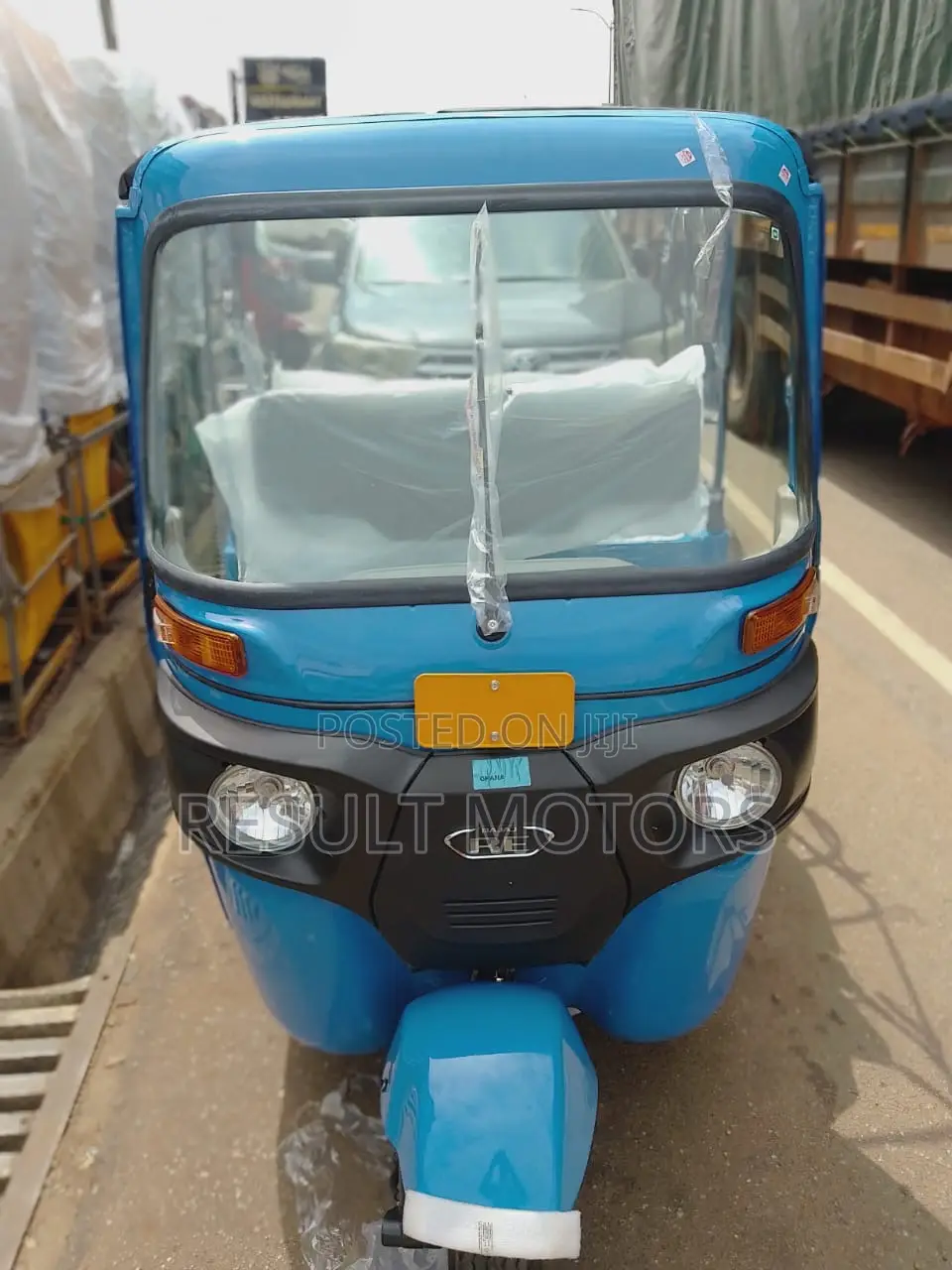 New Bajaj RE 2023 Red