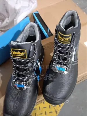 Vaultex Low Ankle Safety Shoe