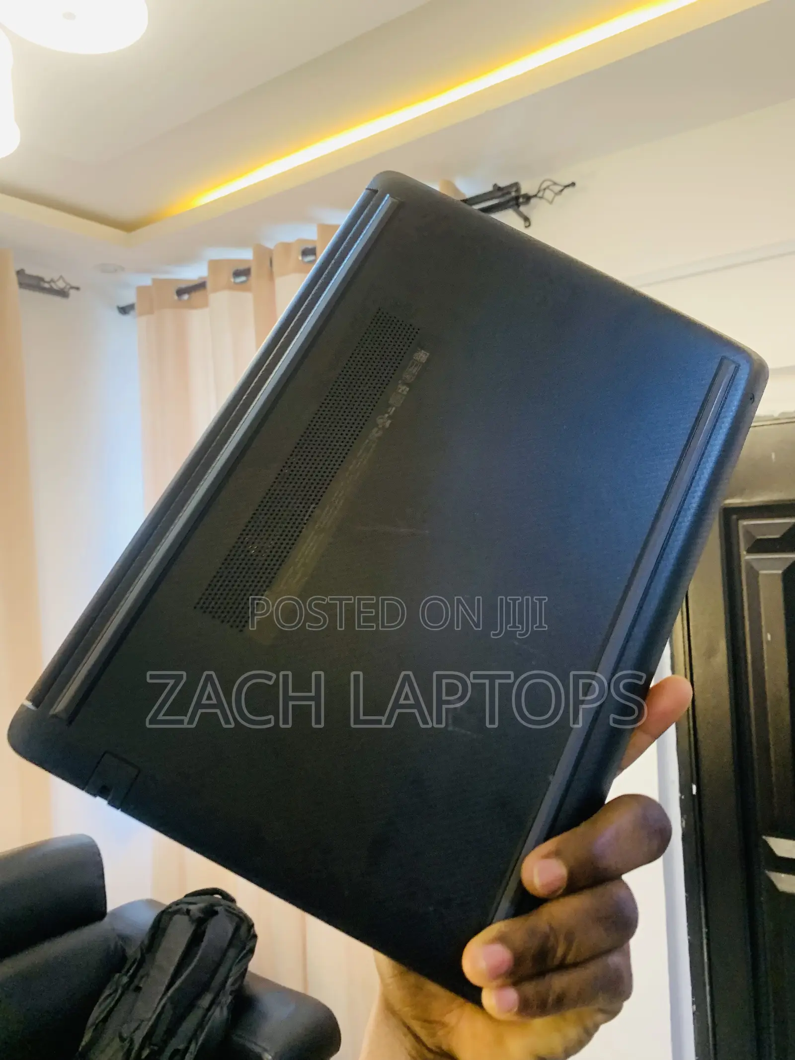 Laptop HP 14-Dq2031tg 4GB AMD HDD+SSD 128GB