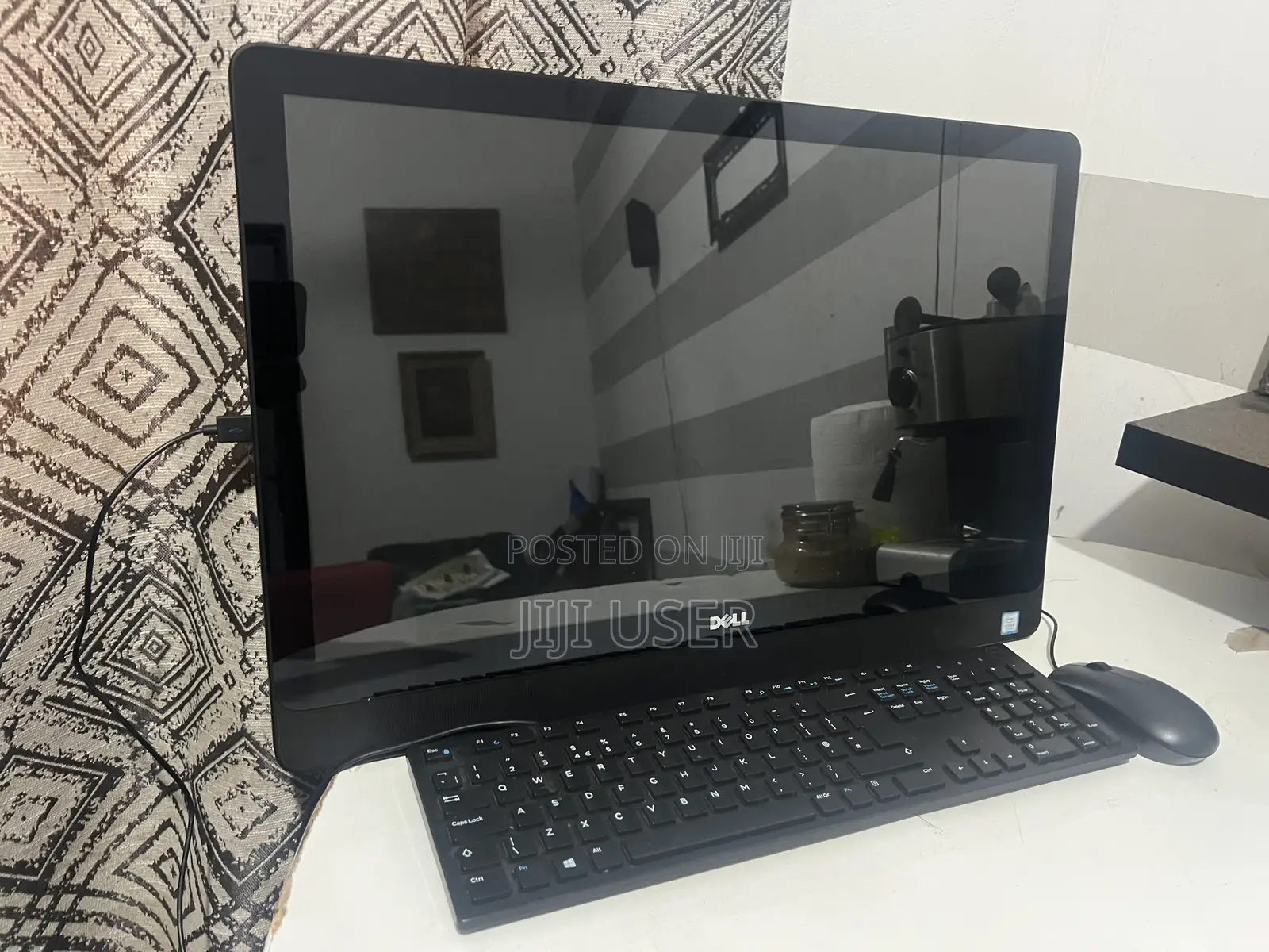 Desktop Computer Dell Inspiron 27 All-in-One 8GB Intel Core i5 HDD 1T