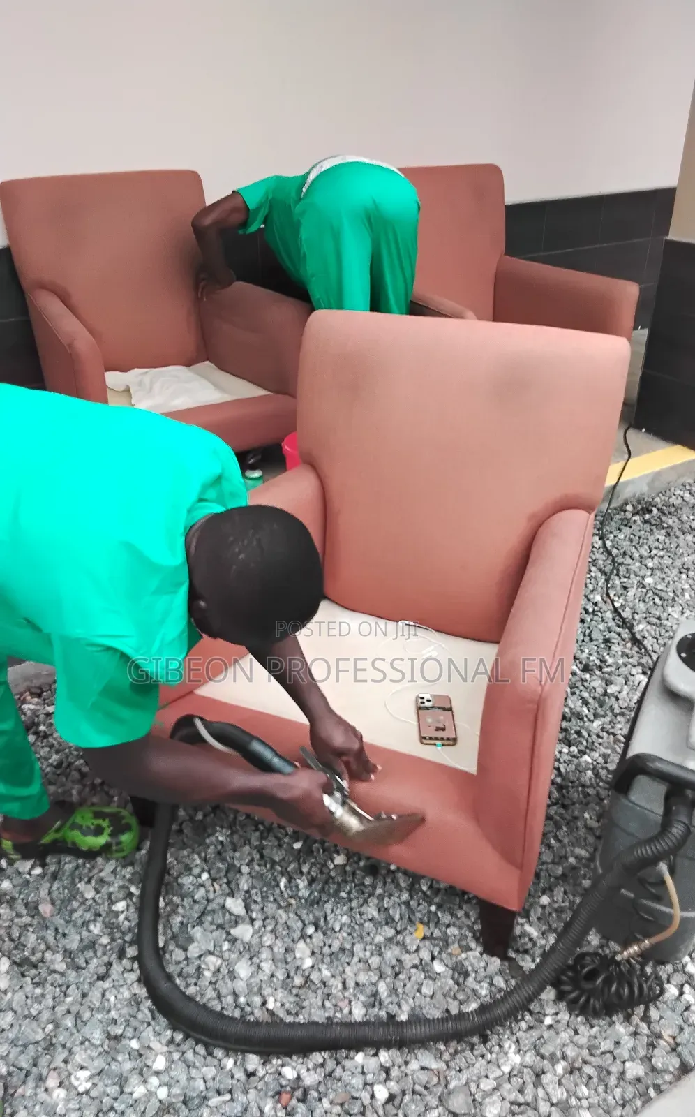​Hygienic Home: Upholstery Deep Cleaning by Professionals.