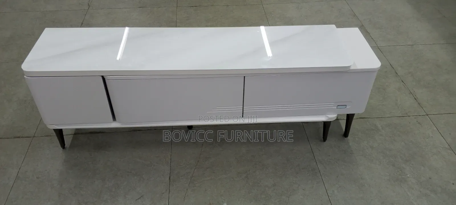 Extendable Tv Stand