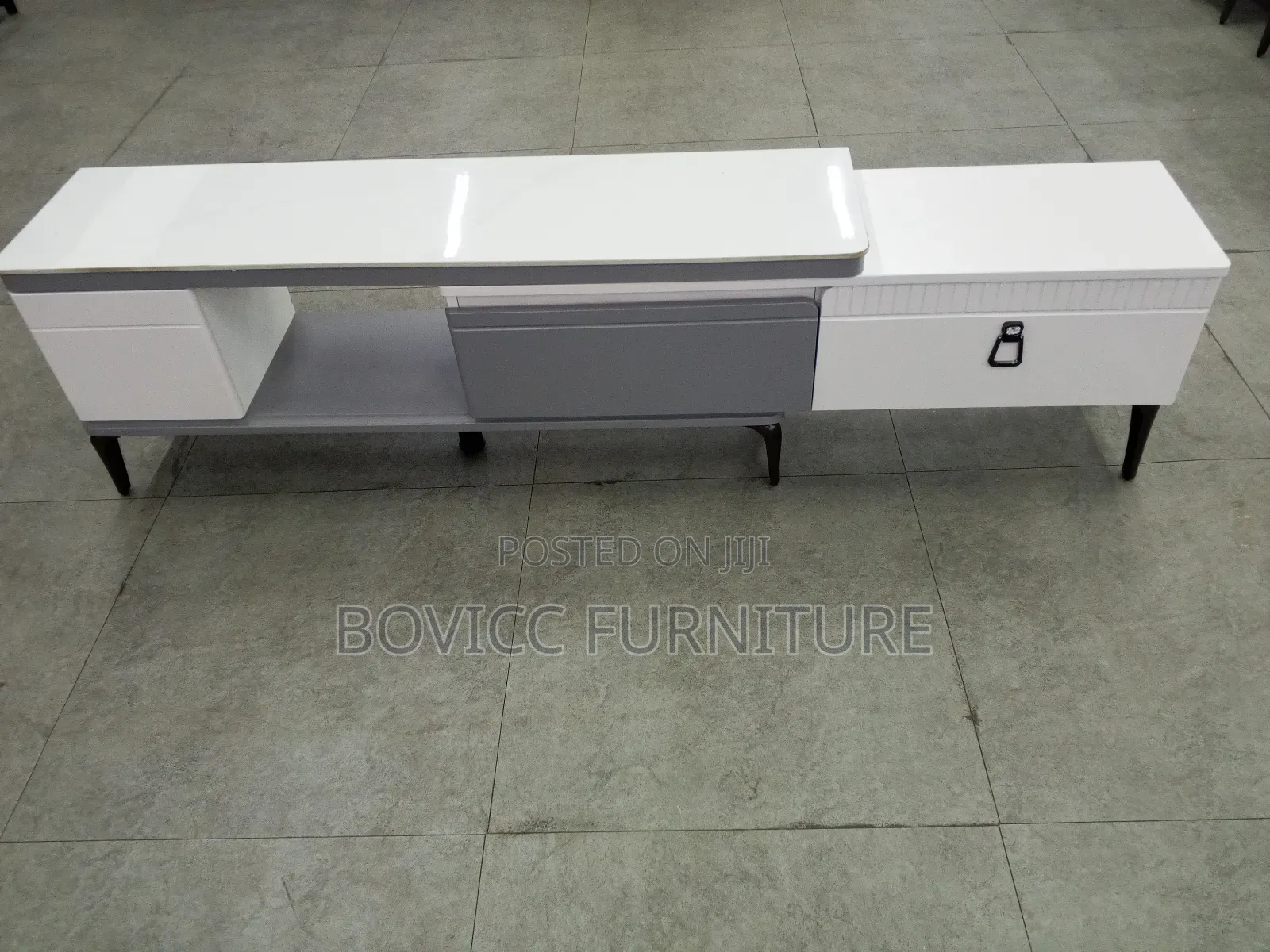 Extendable Tv Stand