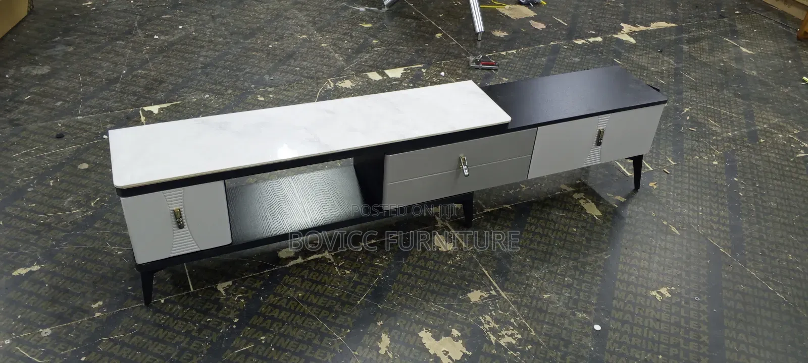 Extendable Tv Stand