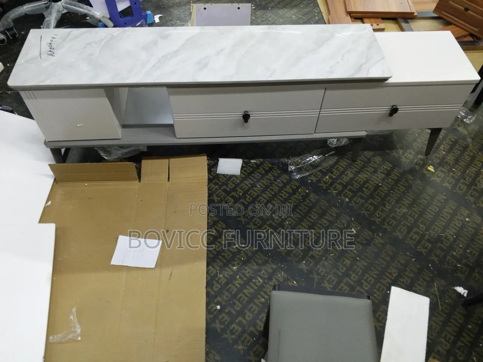 Extendable Tv Stand