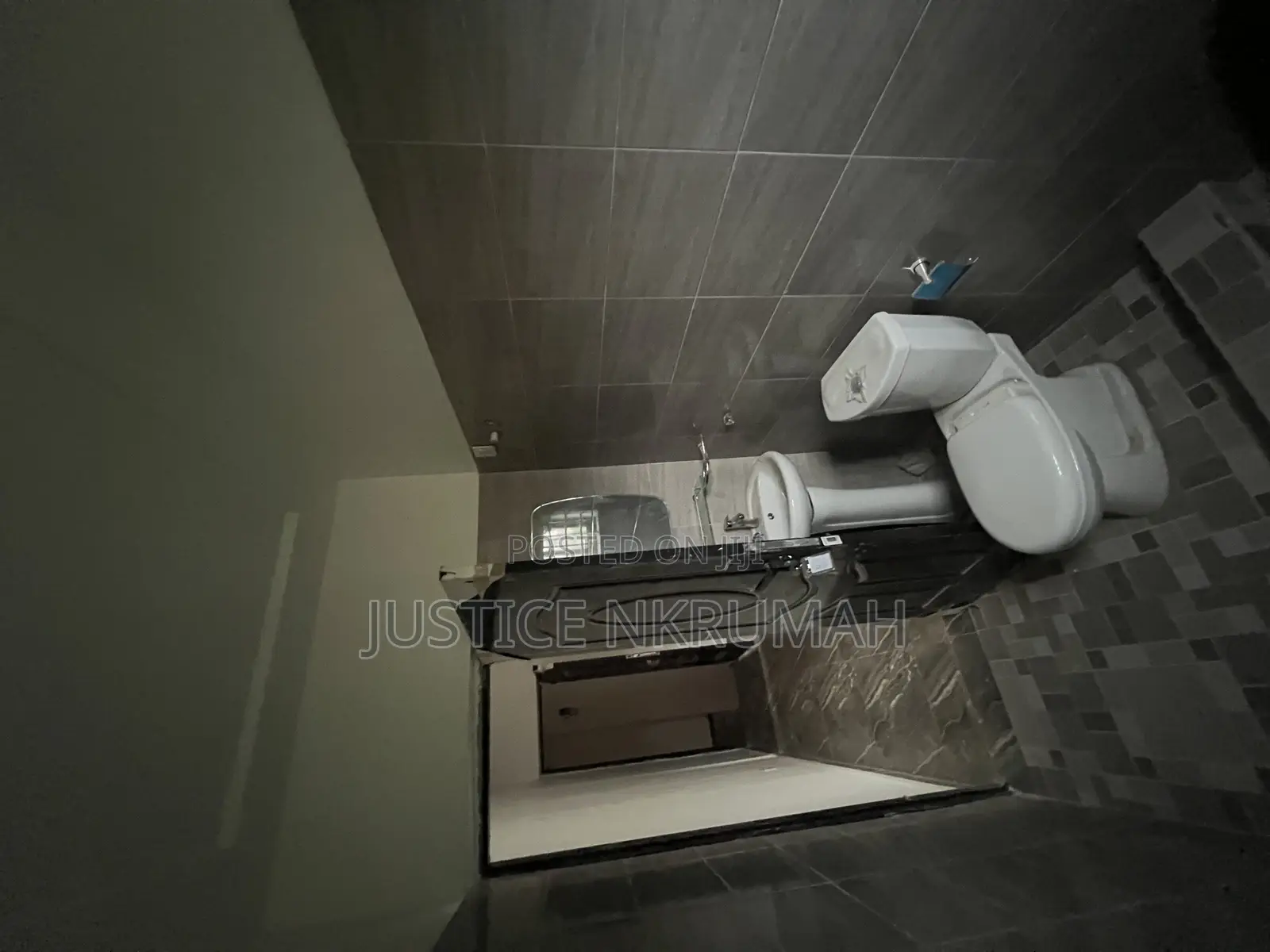 2bdrm Apartment in Mr Justice Estate, Old Barrier for rent