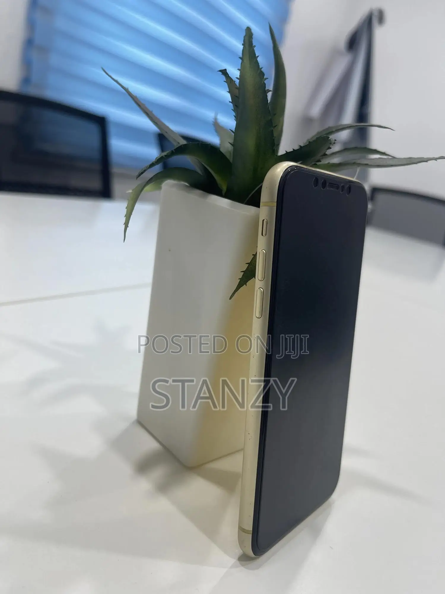 Apple iPhone XR 64 GB Yellow