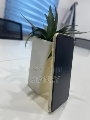 Apple iPhone XR 64 GB Yellow