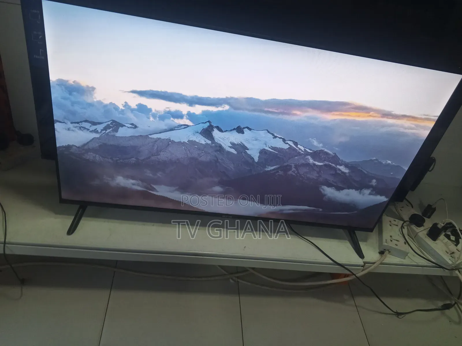 Entertainment Hub Using TCL 32 Smart Android Tv