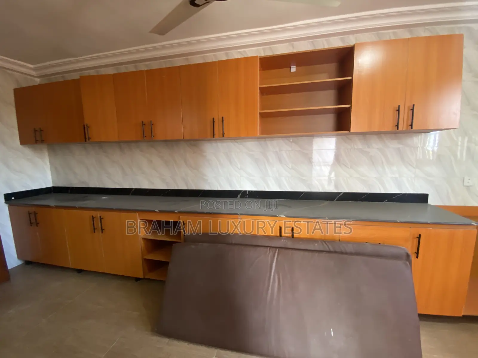 3bdrm Apartment in Braham Luxury, Tseaddo for rent