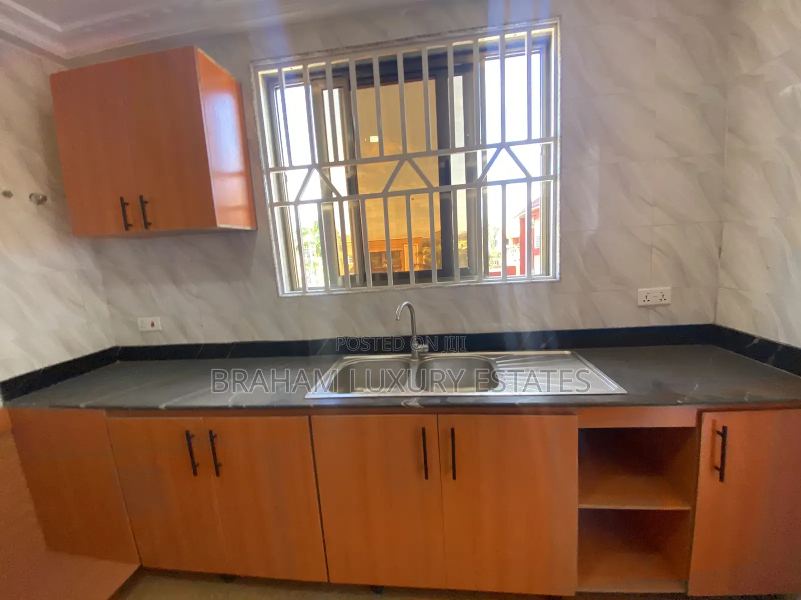 3bdrm Apartment in Braham Luxury, Tseaddo for rent