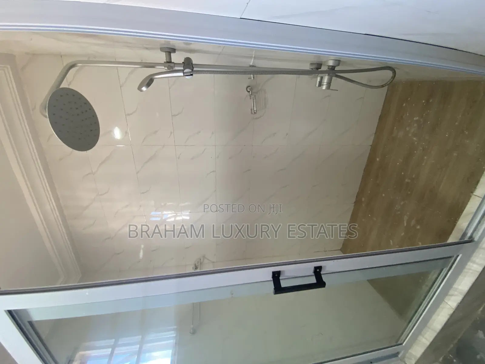 3bdrm Apartment in Braham Luxury, Tseaddo for rent