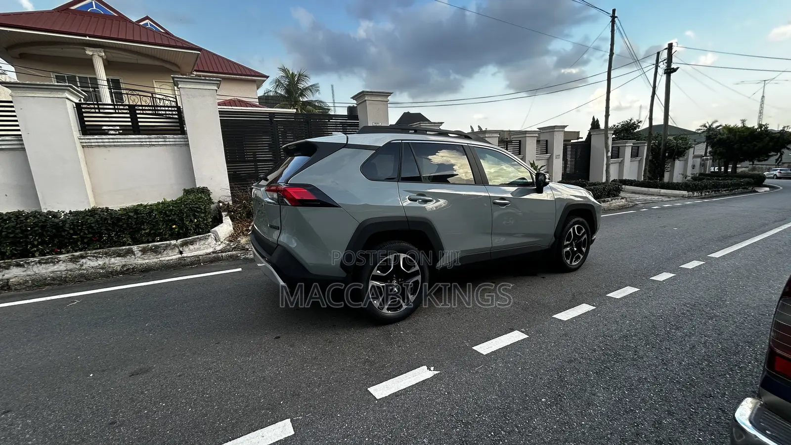 Toyota RAV4 2020 Burgundy