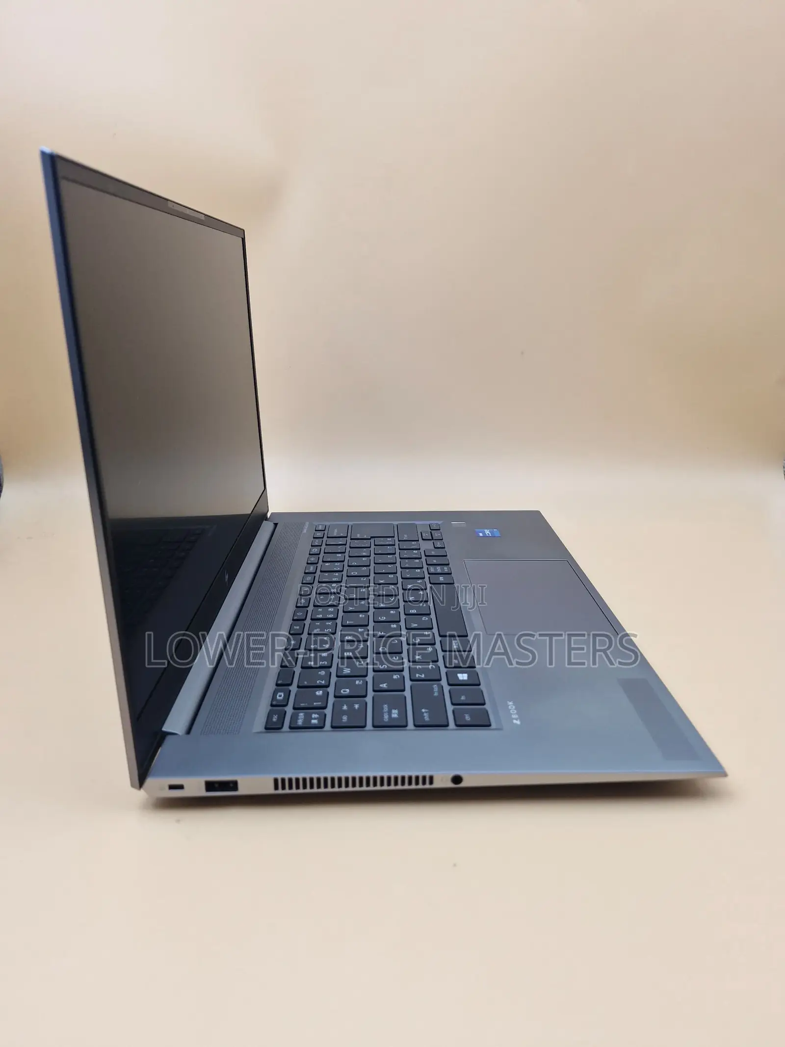 New Laptop HP ZBook Studio G8 32GB Intel Core I7 SSD 512GB