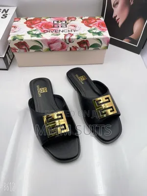 Quality Givenchy Ladies Slippers Fresh in Box in Black