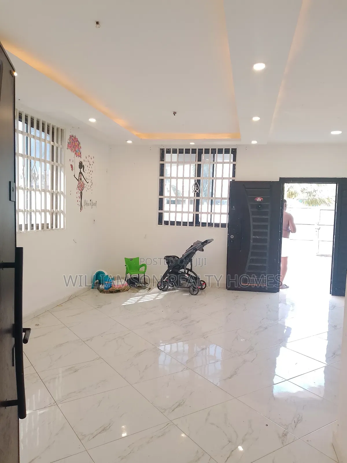 3bdrm Apartment in Community 18 Area, Spintex for rent