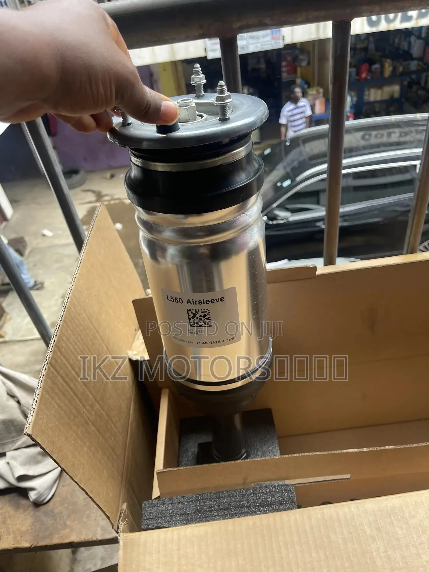 Range Rover Velar/ Jaguar F-Pace/ I Pace Front Air Shocks