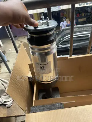 Range Rover Velar/ Jaguar F-Pace/ I Pace Front Air Shocks