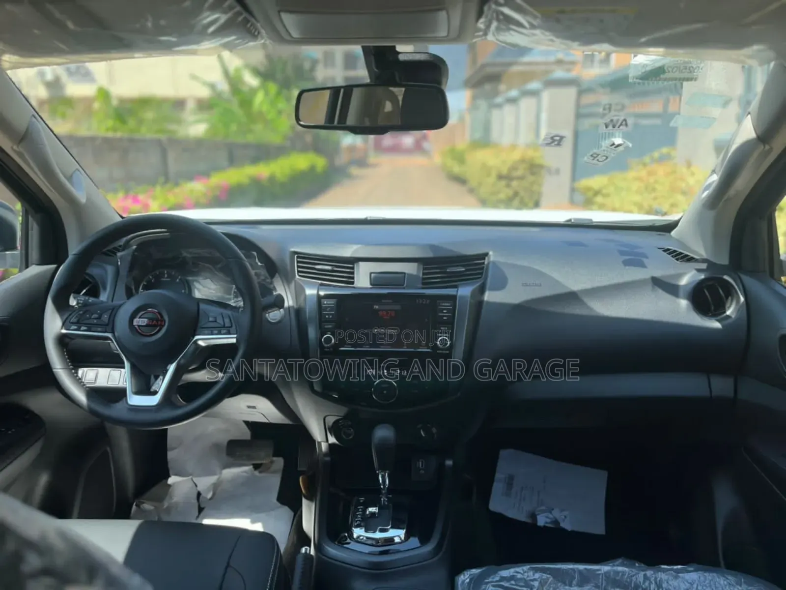 New Nissan Navara 2025 White