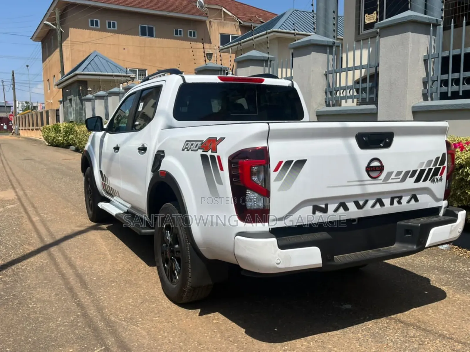 New Nissan Navara 2025 White