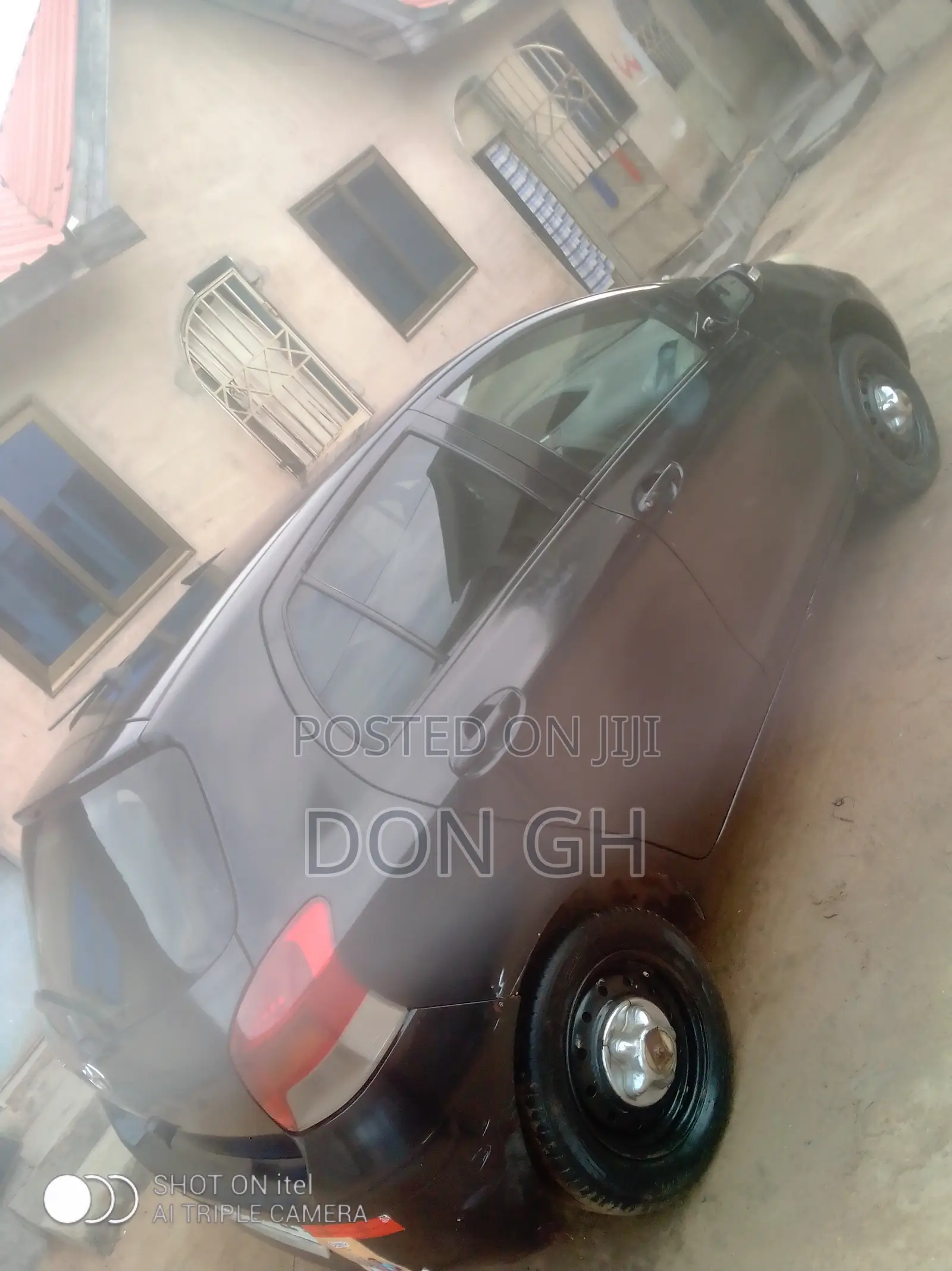 Toyota Vitz 2010 Black