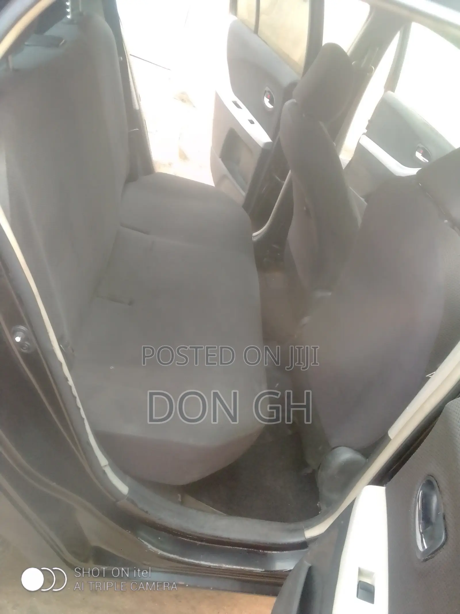 Toyota Vitz 2010 Black