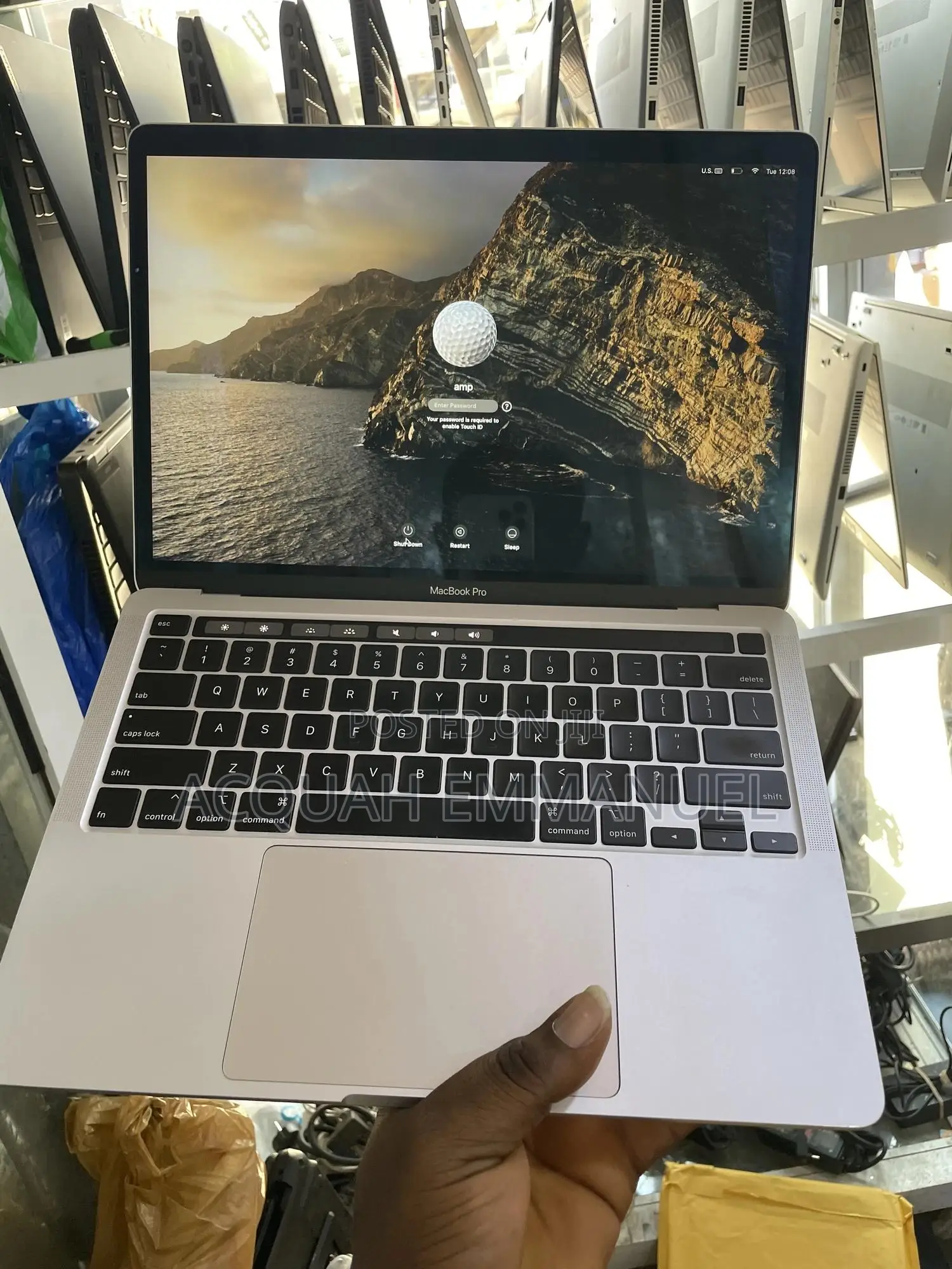 Laptop Apple MacBook Pro 2020 8GB Intel Core I5 SSD 512GB