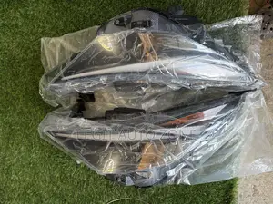 Hyundai Elantra 2021,2022,2023,2024, Headlight Available