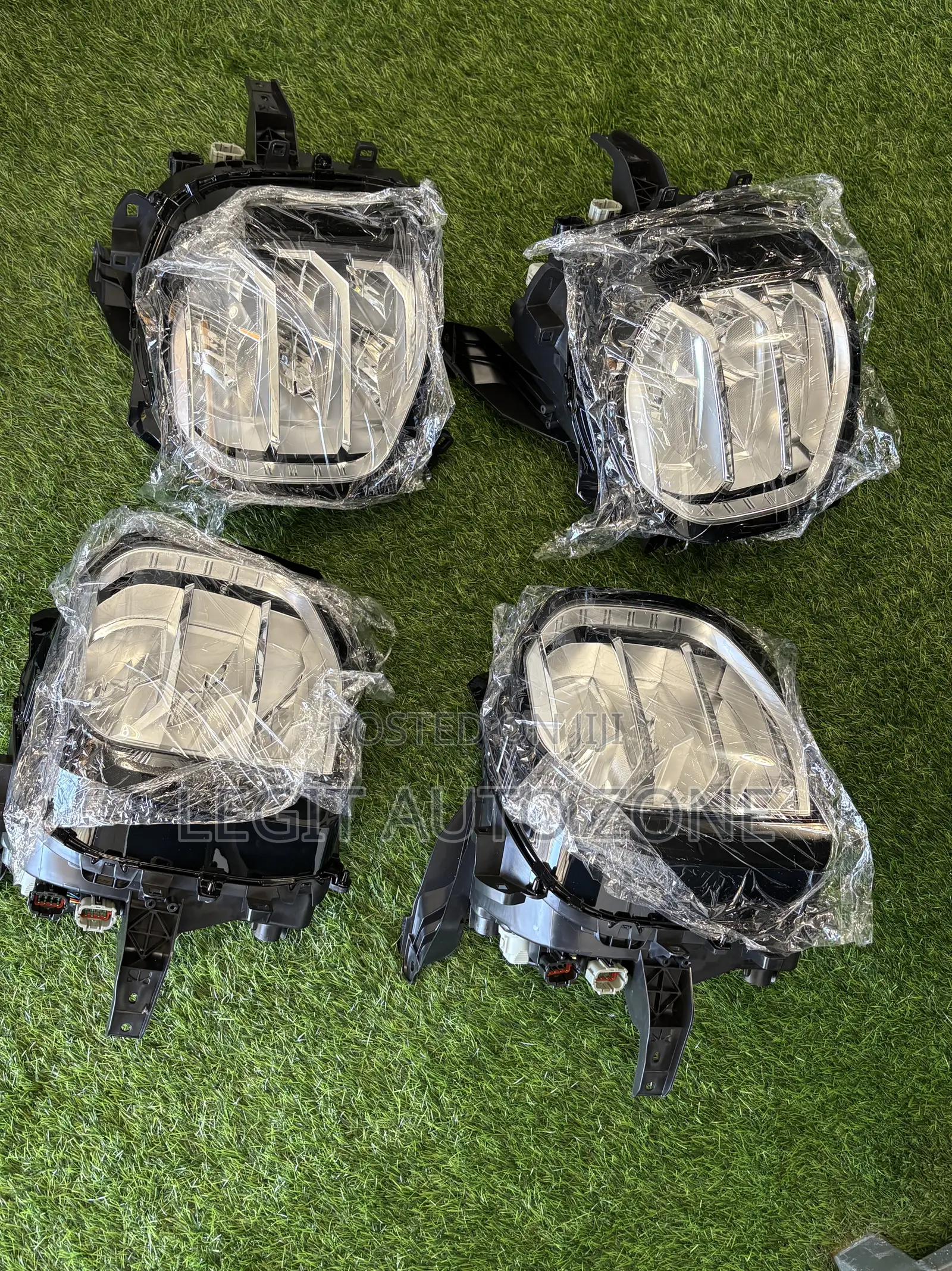 Mitsubishi Outlander 2022,2023,2024, Headlight Available