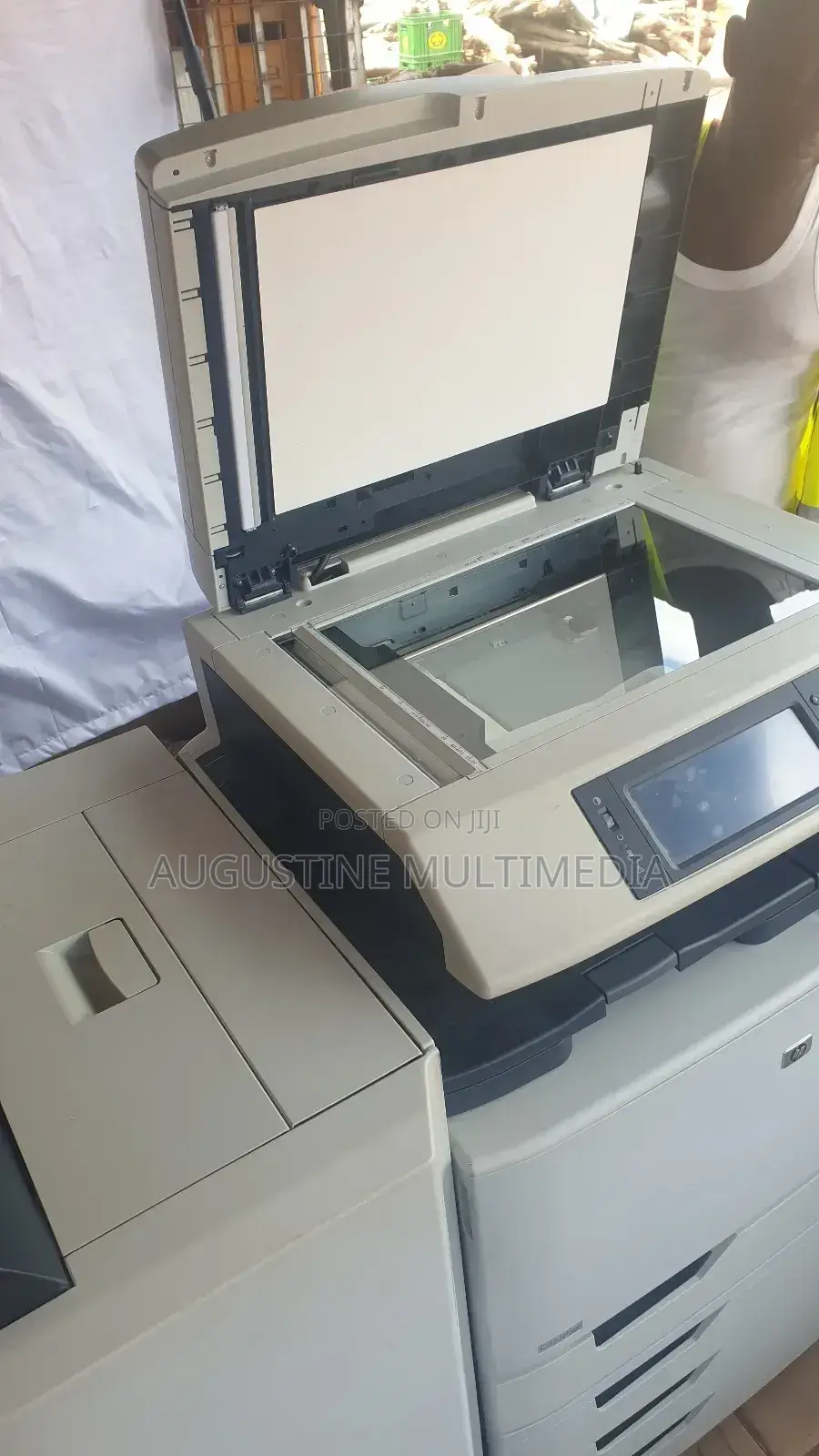 Hp Colour Lazerjet Cm6049f