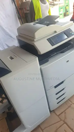Hp Colour Lazerjet Cm6049f