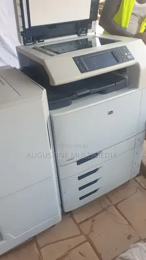 Hp Colour Lazerjet Cm6049f