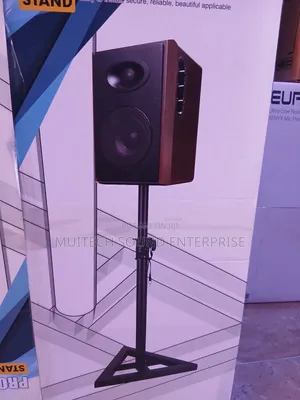 Studio Monitor Stand (8 Inches)