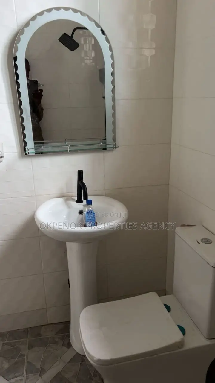 5bdrm House in Ablekuma, Accra Metropolitan for sale