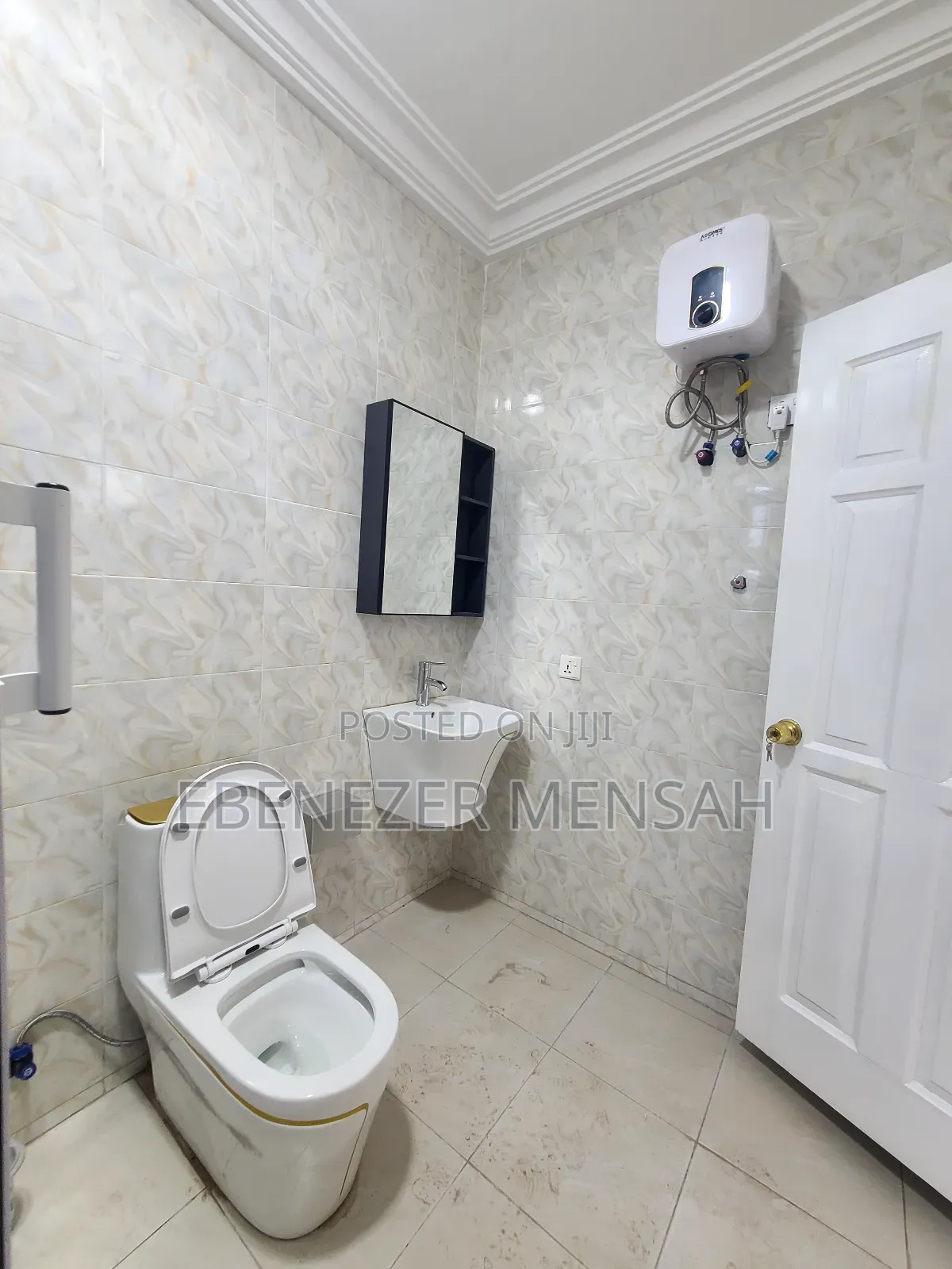 2bdrm Apartment in Starbite, Ashaley Botwe for rent