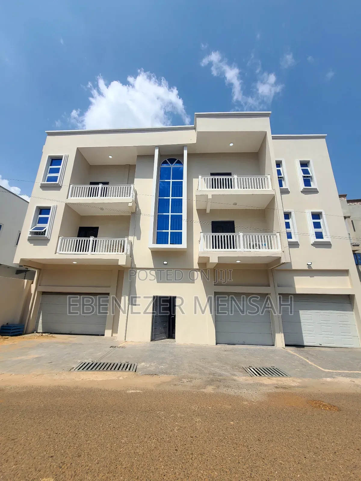 2bdrm Apartment in Starbite, Ashaley Botwe for rent