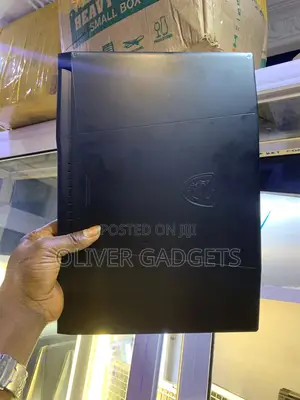 Laptop MSI Katana 15 16GB Intel Core I7 SSD 1T
