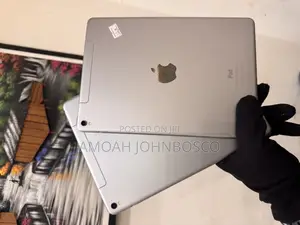 Apple iPad 9.7 128 GB Gray