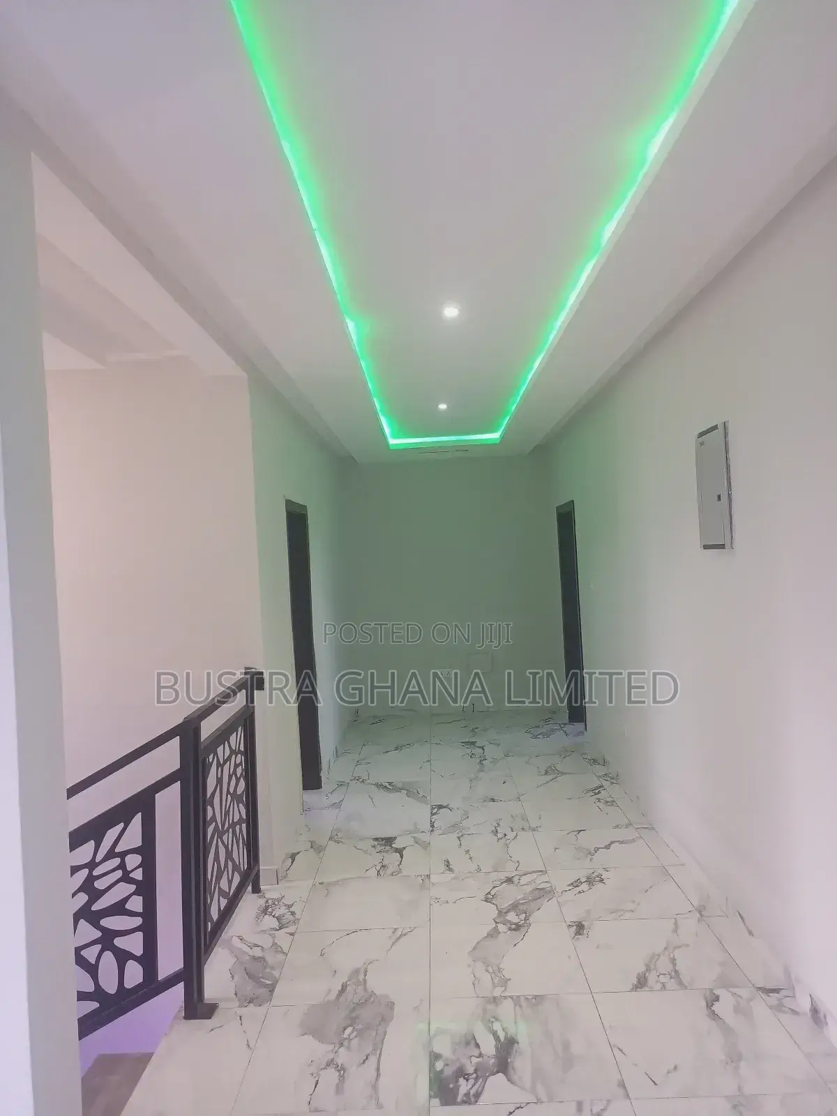 5bdrm Mansion in Sakumono Estate for sale